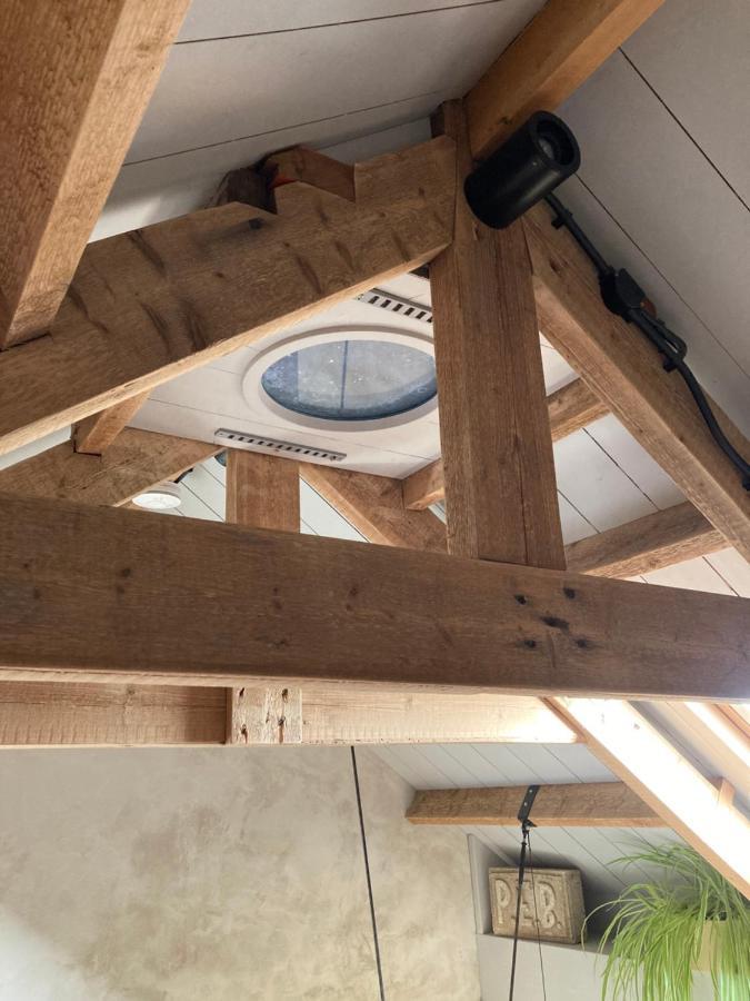 Tiny House Van Hoogspanning Naar Ontspanning Wirdum Exterior photo