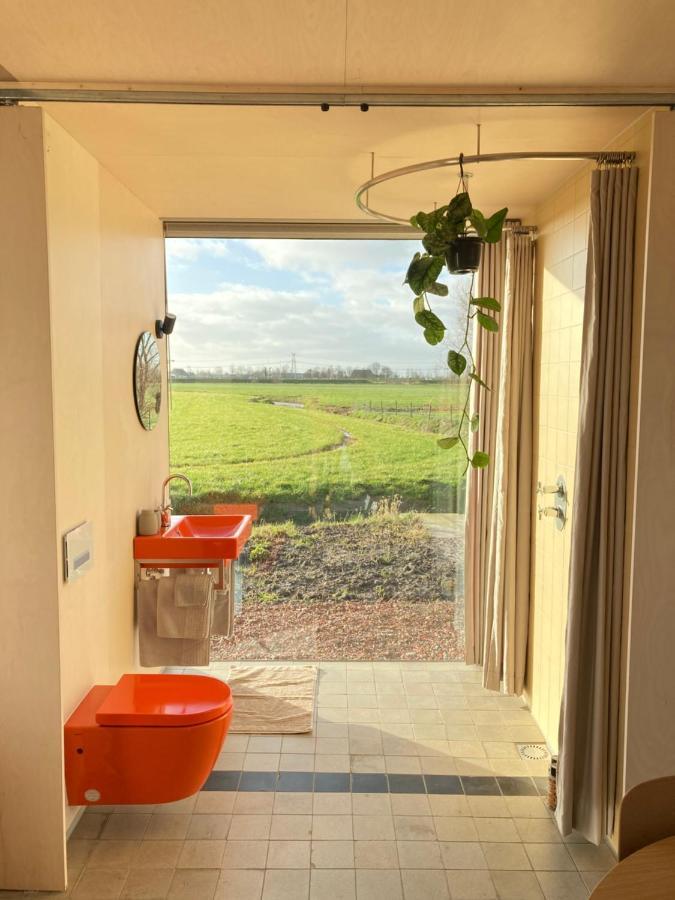 Tiny House Van Hoogspanning Naar Ontspanning Wirdum Exterior photo