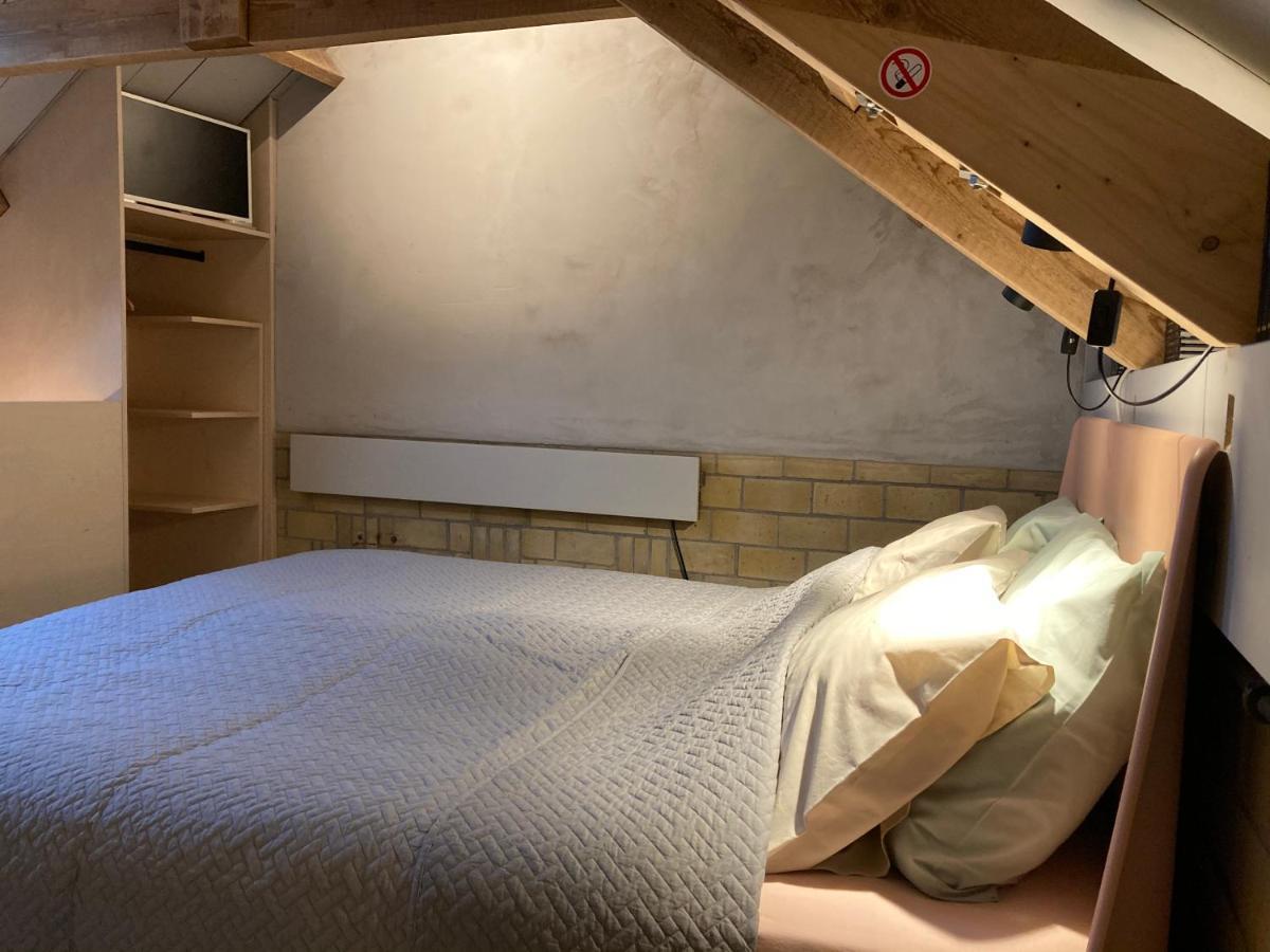 Tiny House Van Hoogspanning Naar Ontspanning Wirdum Exterior photo